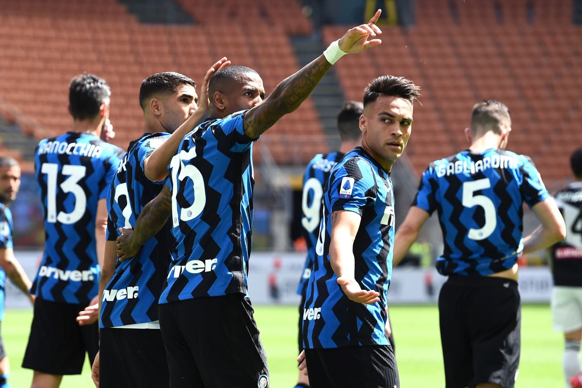 Regali nerazzurri dai tifosi dell'Inter per il Comitato Maria